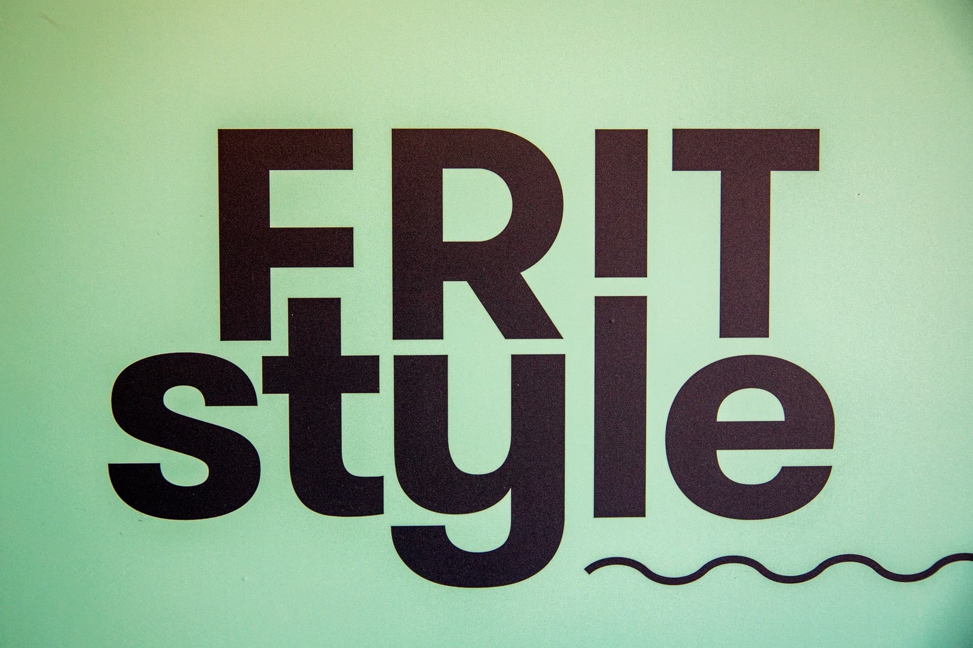Het FritStyle logo in de zaak